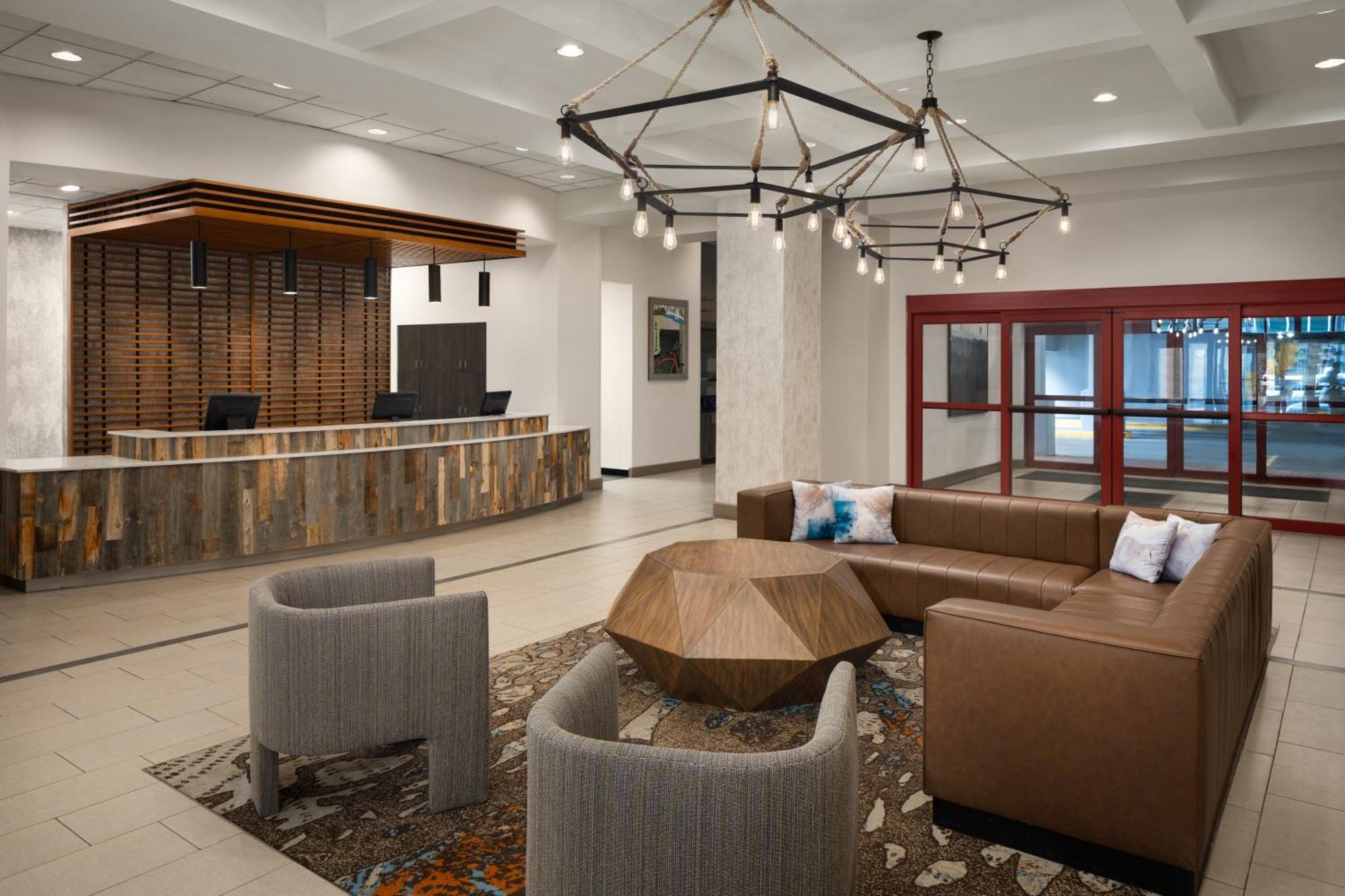 Downtown/riverplace Hotel 3*
