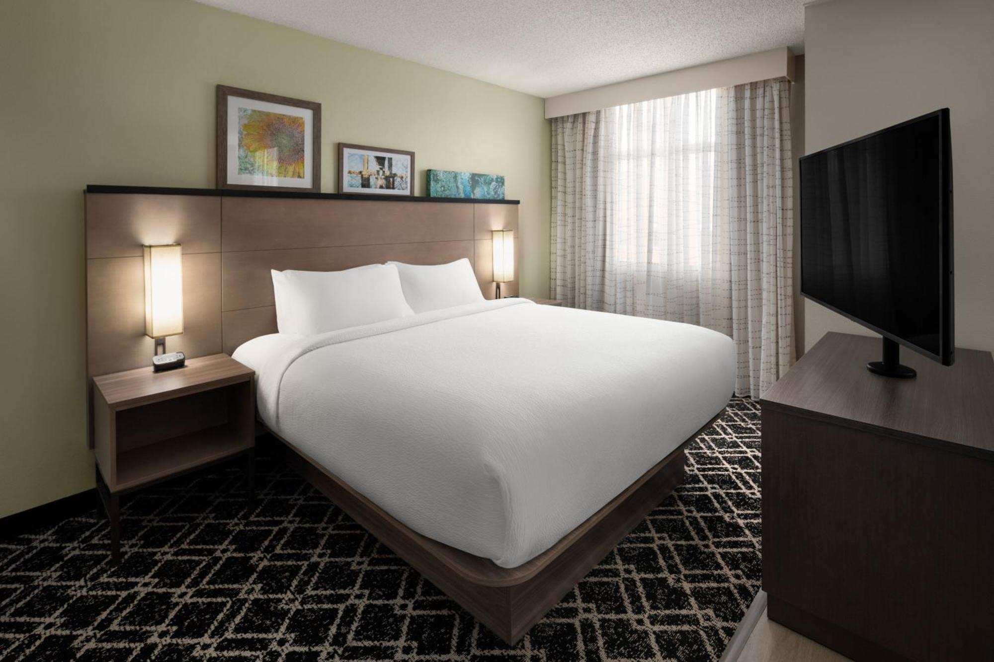 Downtown/riverplace Hotel