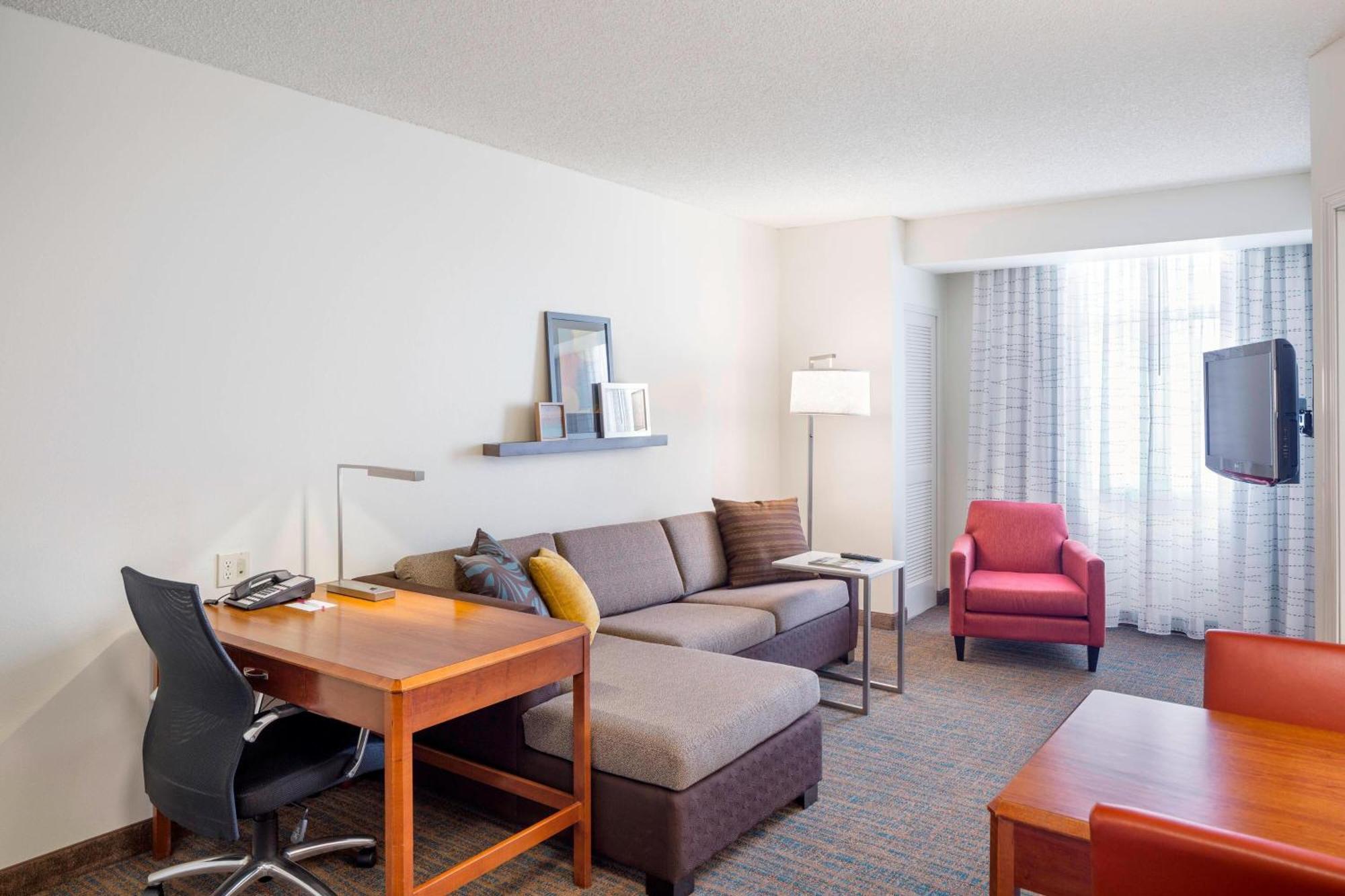 Hotel Downtown/riverplace Portland