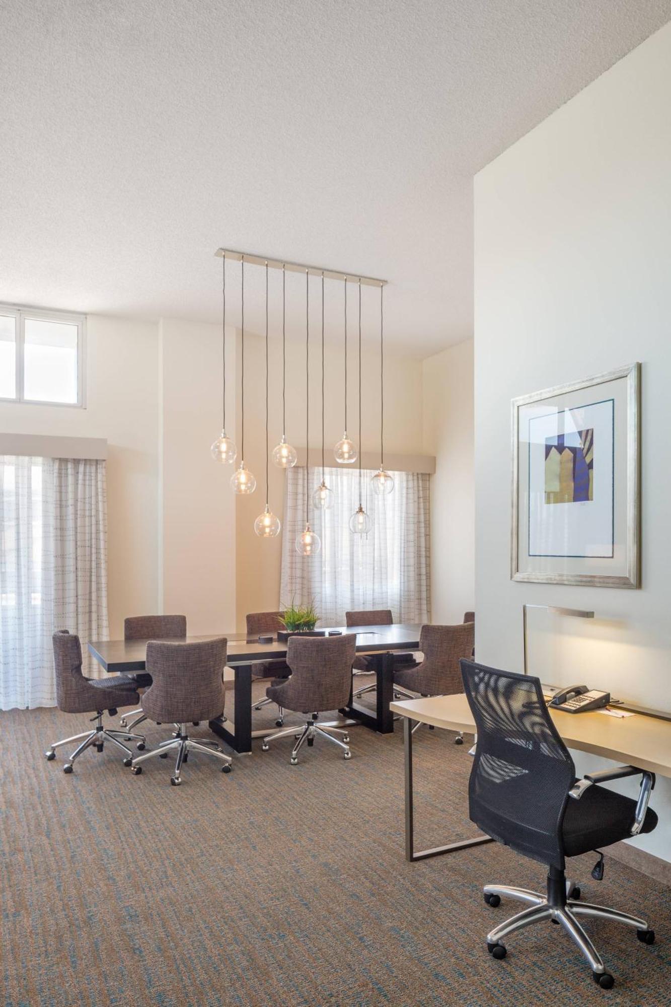 Downtown/riverplace 3*