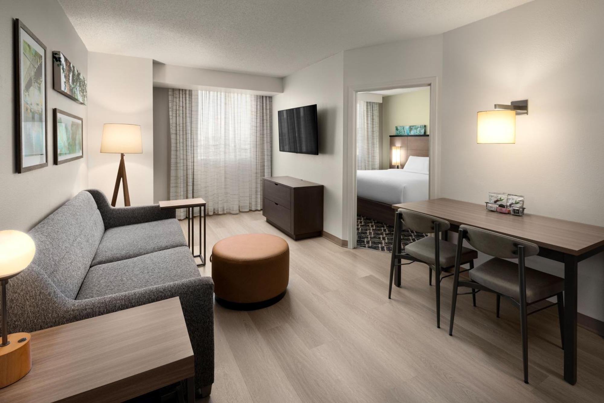Hotel Downtown/riverplace